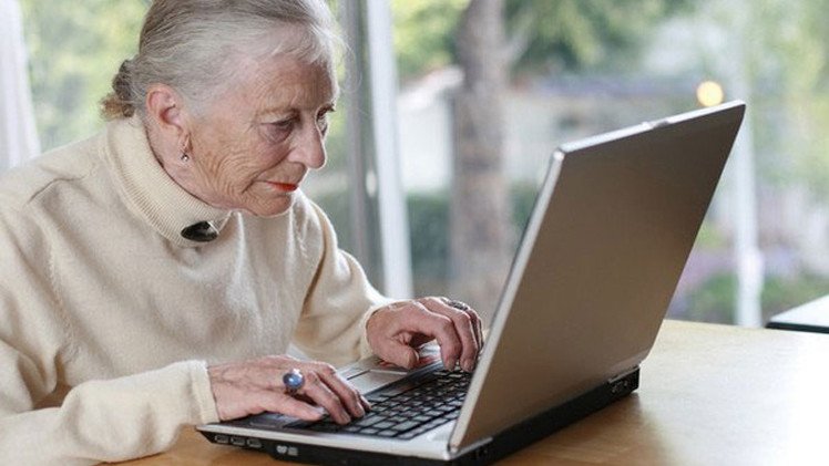 رعاية مسنين ,التكنولوجيا وكبار السن